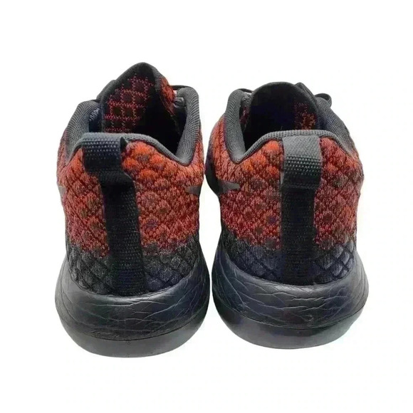 Nike Roshe Two Flyknit 365 Men’s 10 Bright Crimson Dark Grey Black 859535-600 - Picture 5 of 8